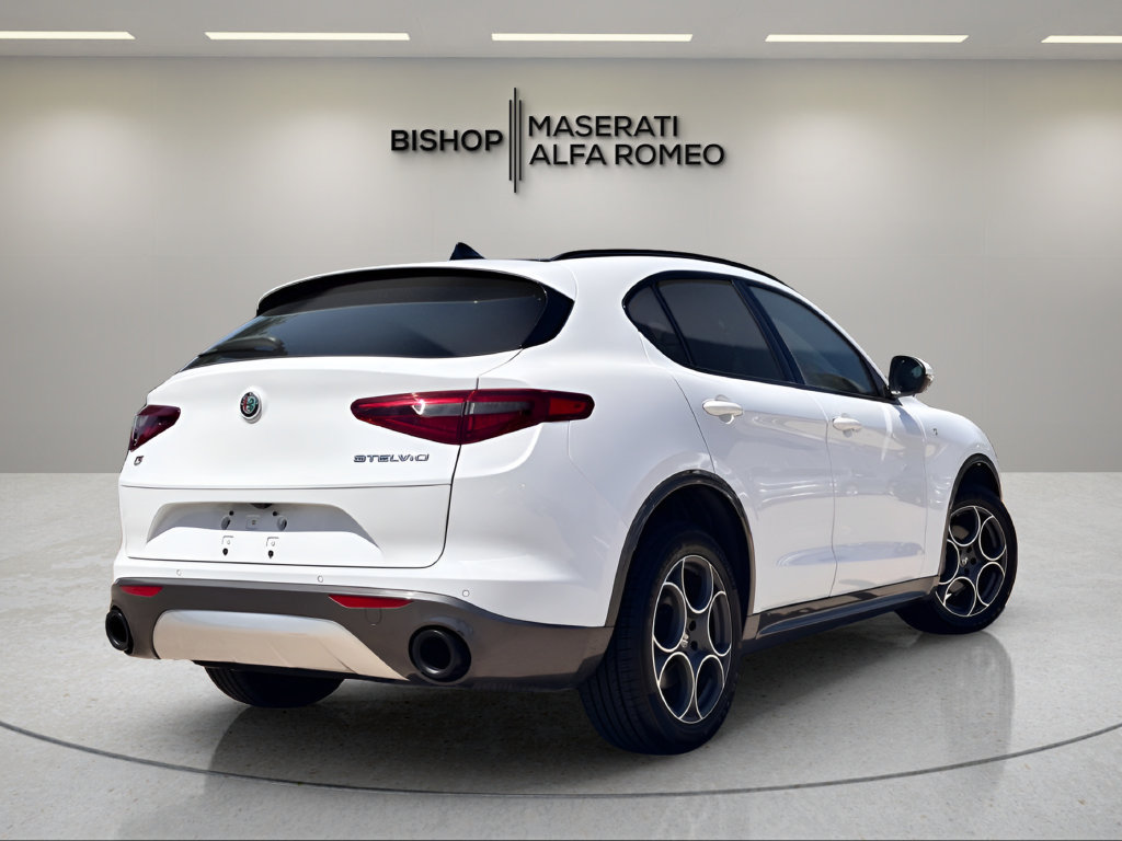 Used 2023 Alfa Romeo Stelvio Ti w/ Active Assist Plus Package AWD/4WD image 5
