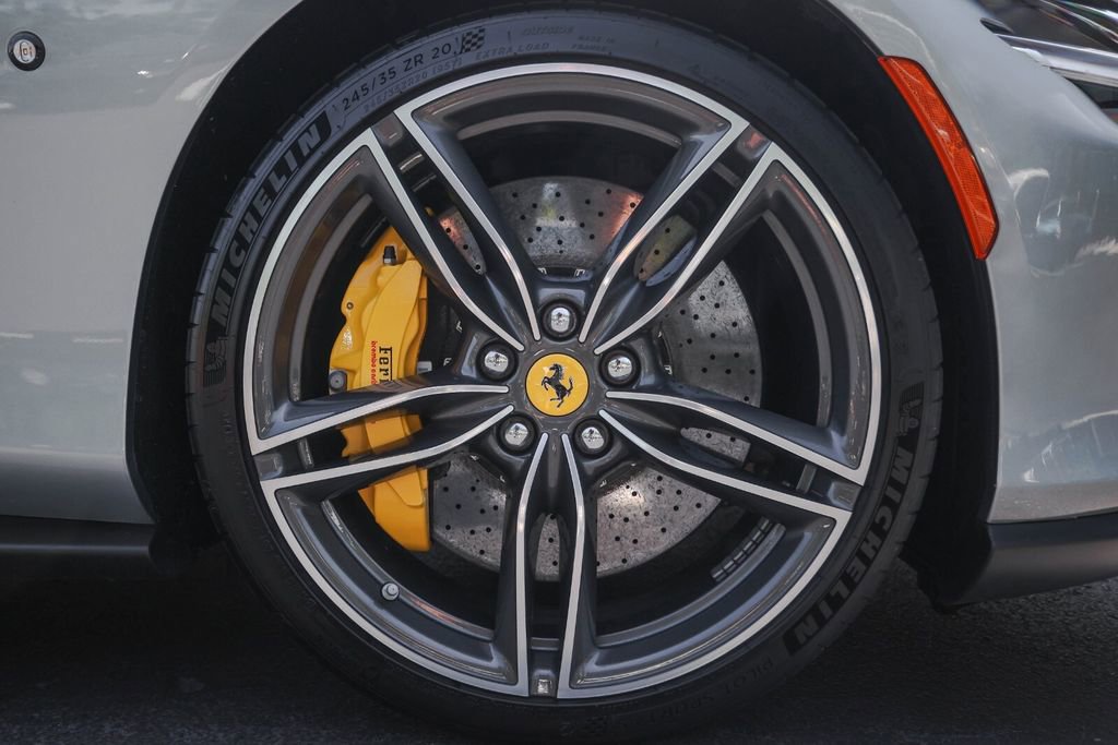 Certified 2021 Ferrari Roma RWD image 13