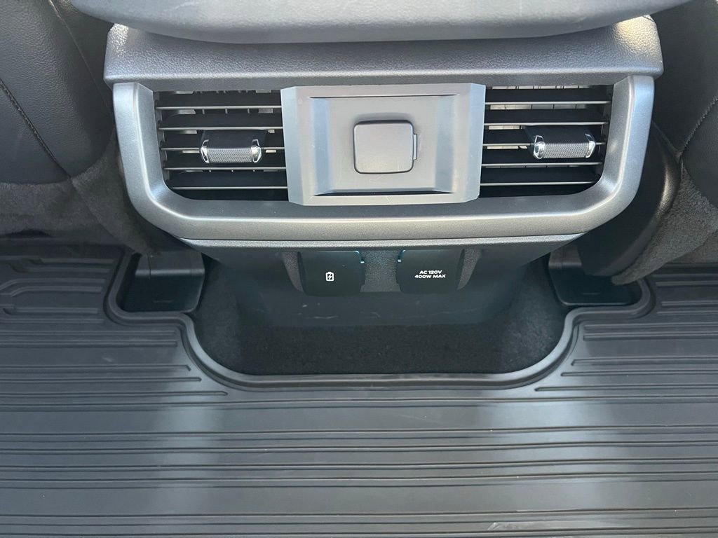Used 2024 Ford F150 Lariat w/ FX4 Off-Road Package image 24