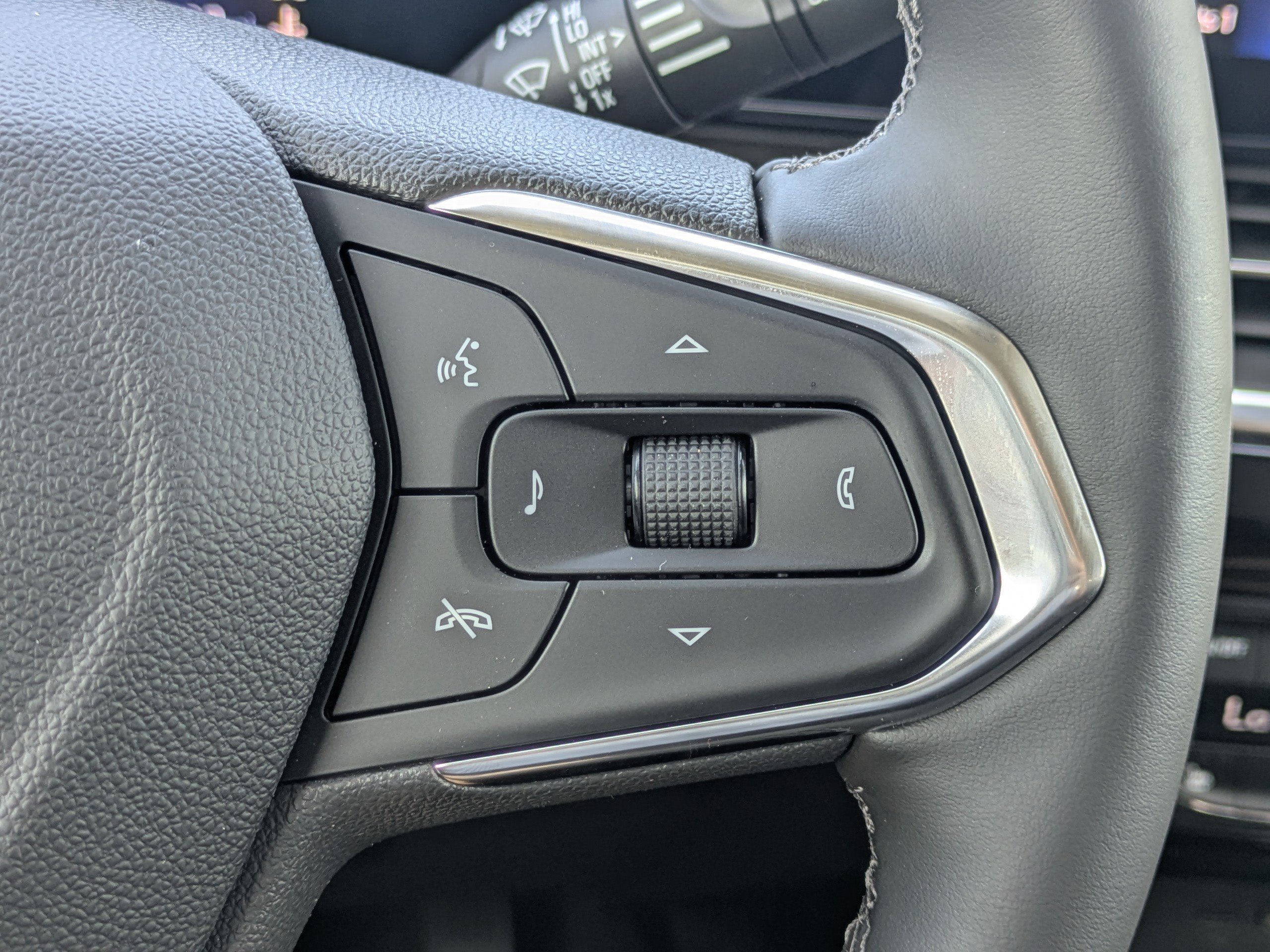 Used 2026 Chevrolet Trax ACTIV FWD image 22