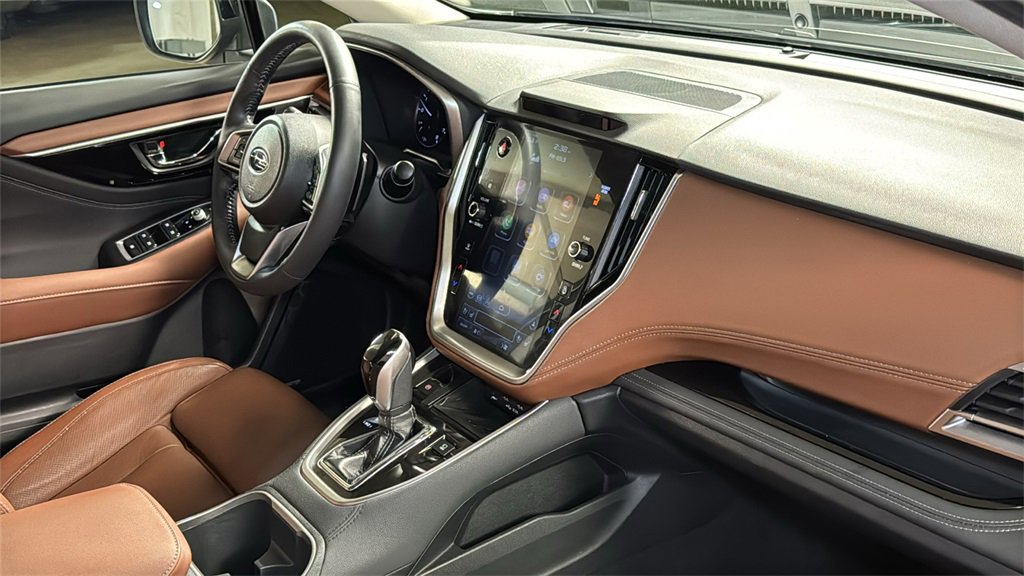 Used 2022 Subaru Outback Touring XT image 11