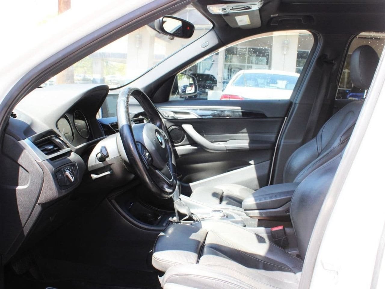 Used 2018 BMW X1 sDrive28i FWD image 11