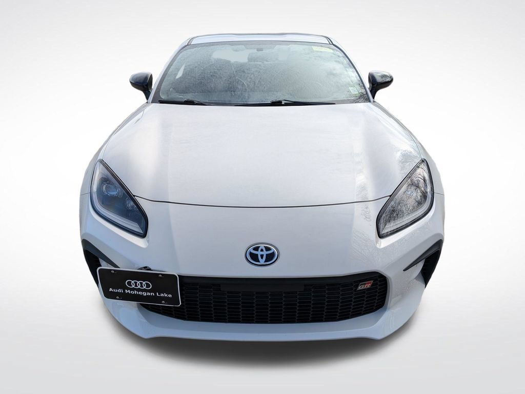 Used 2023 Toyota GR86 Premium RWD image 8