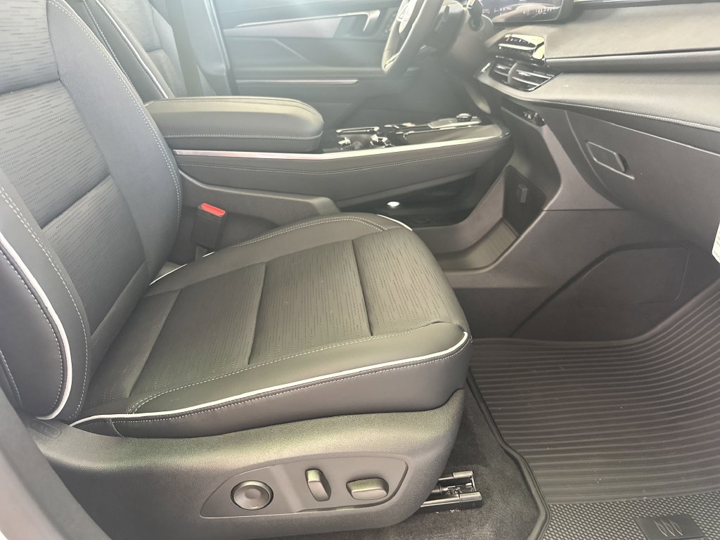 New 2026 Buick Enclave Sport Touring w/ Power Package FWD image 44