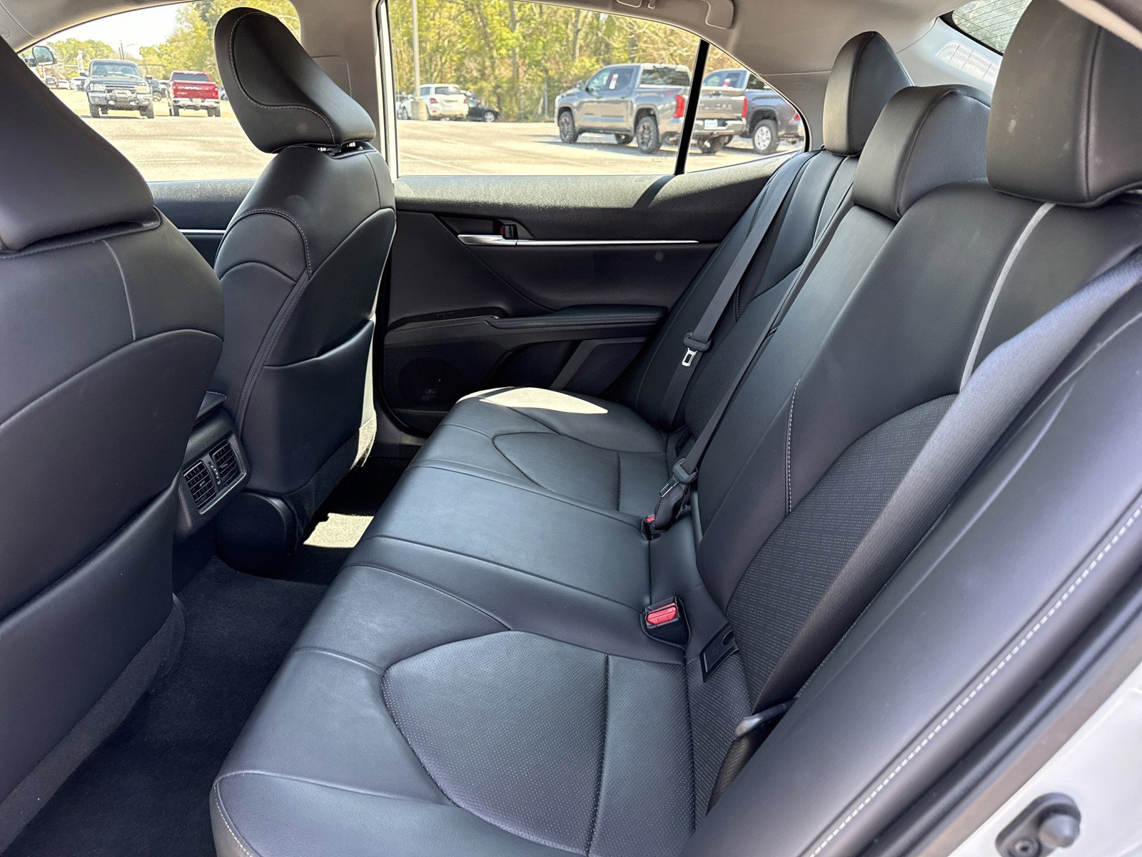 Used 2024 Toyota Camry XSE FWD image 13