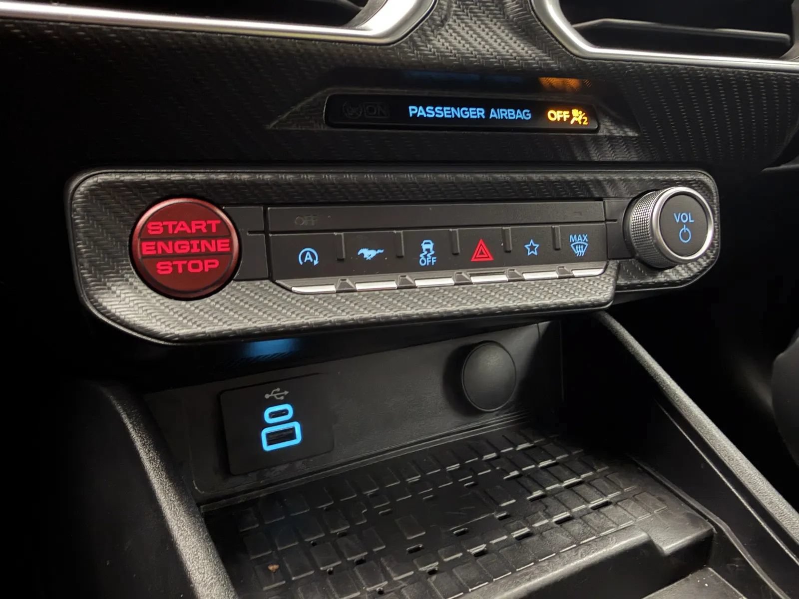 Used 2024 Ford Mustang GT Premium RWD image 39
