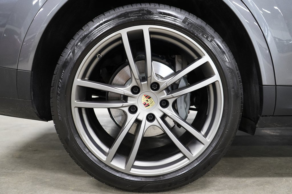 Used 2019 Porsche Cayenne S AWD/4WD image 38