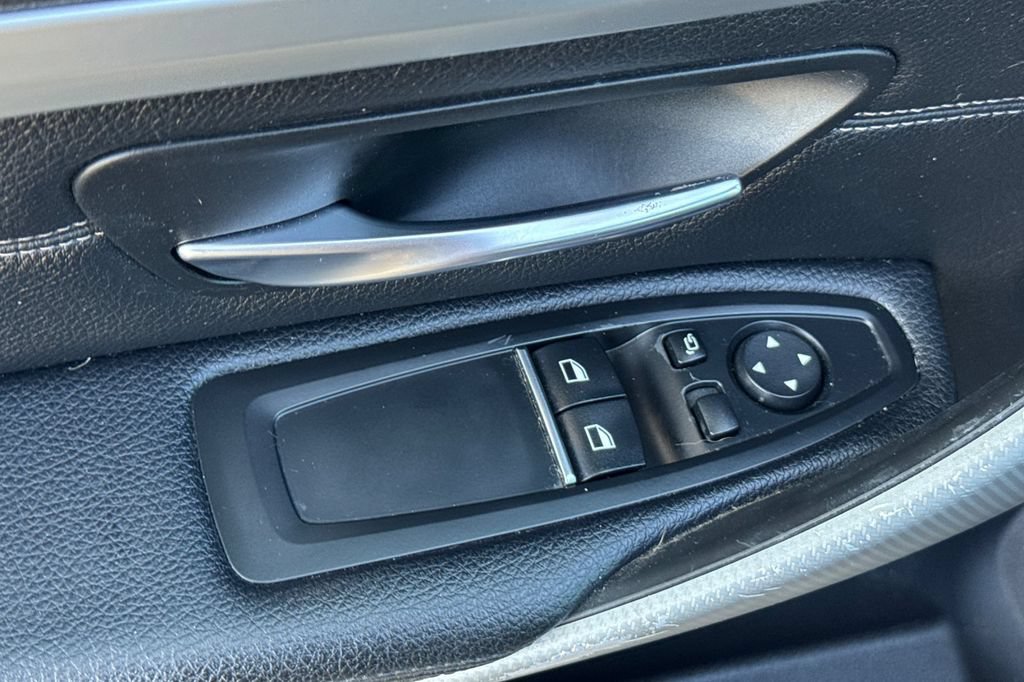 Used 2020 BMW 430i Coupe w/ M Sport Package RWD image 11