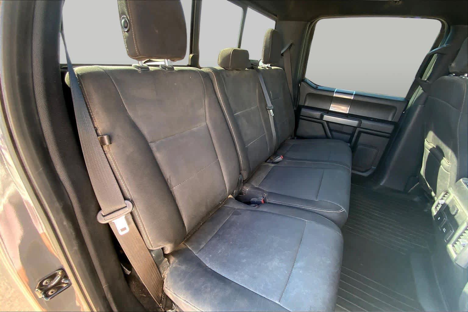 Used 2018 Ford F150 XLT w/ Equipment Group 302A Luxury AWD/4WD image 18