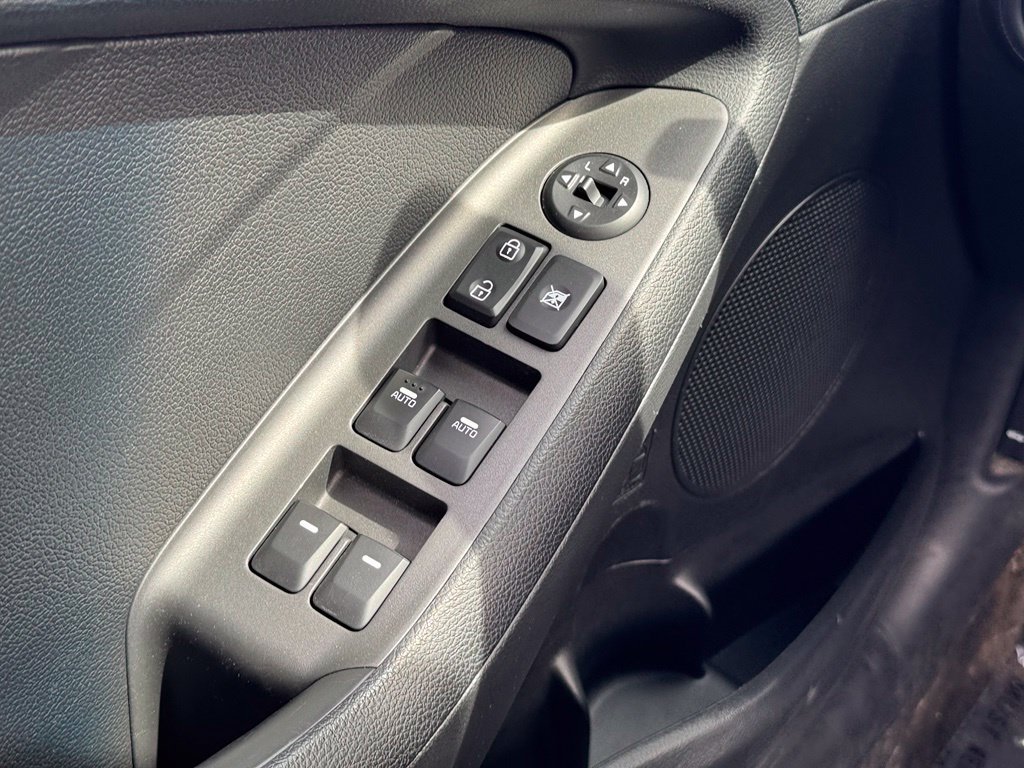 Used 2014 Kia Forte LX FWD image 29