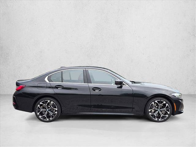 Used 2025 BMW 330i xDrive Sedan AWD/4WD image 4