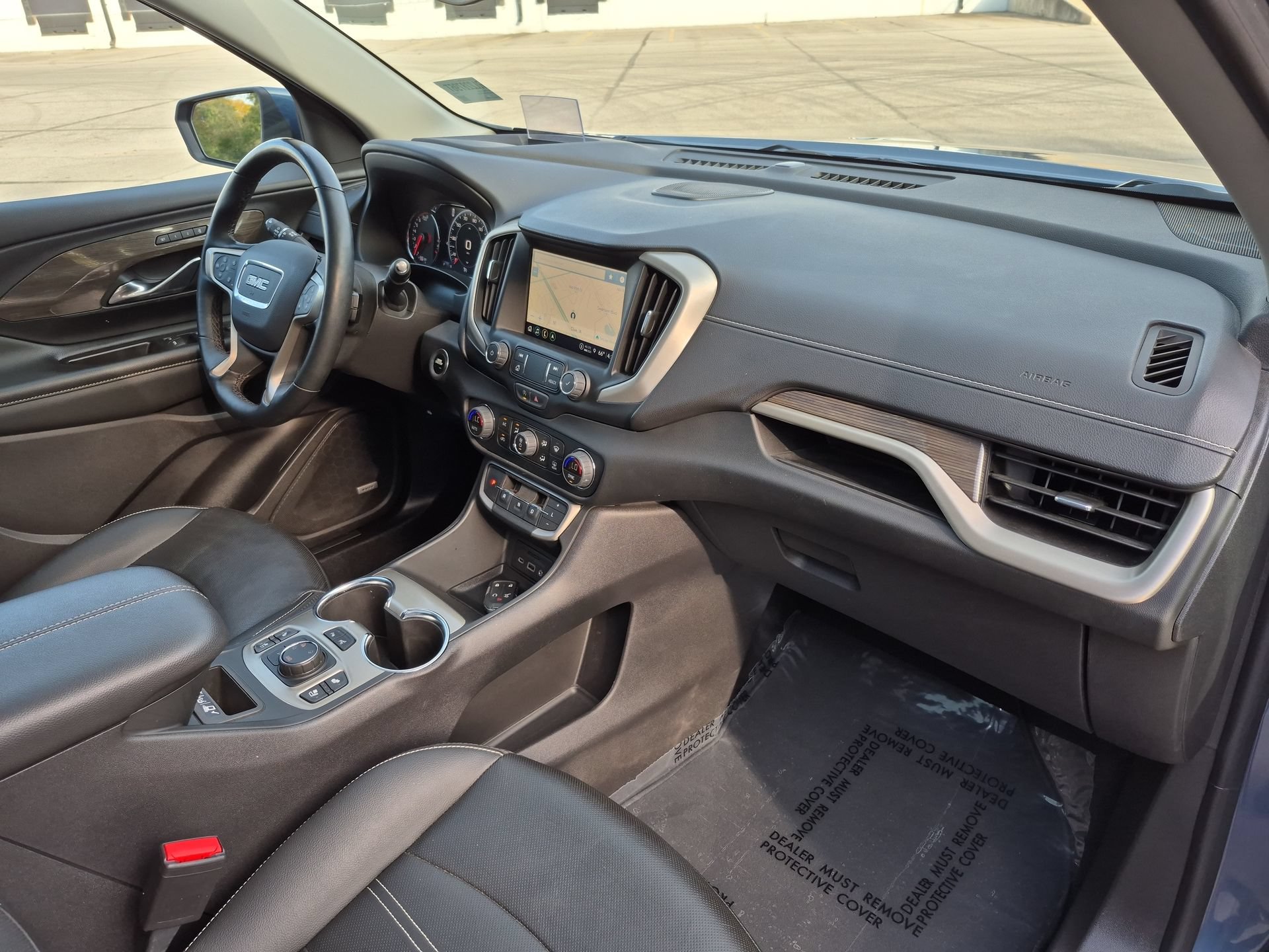 Used 2024 GMC Terrain Denali w/ Denali Premium Package AWD/4WD image 32