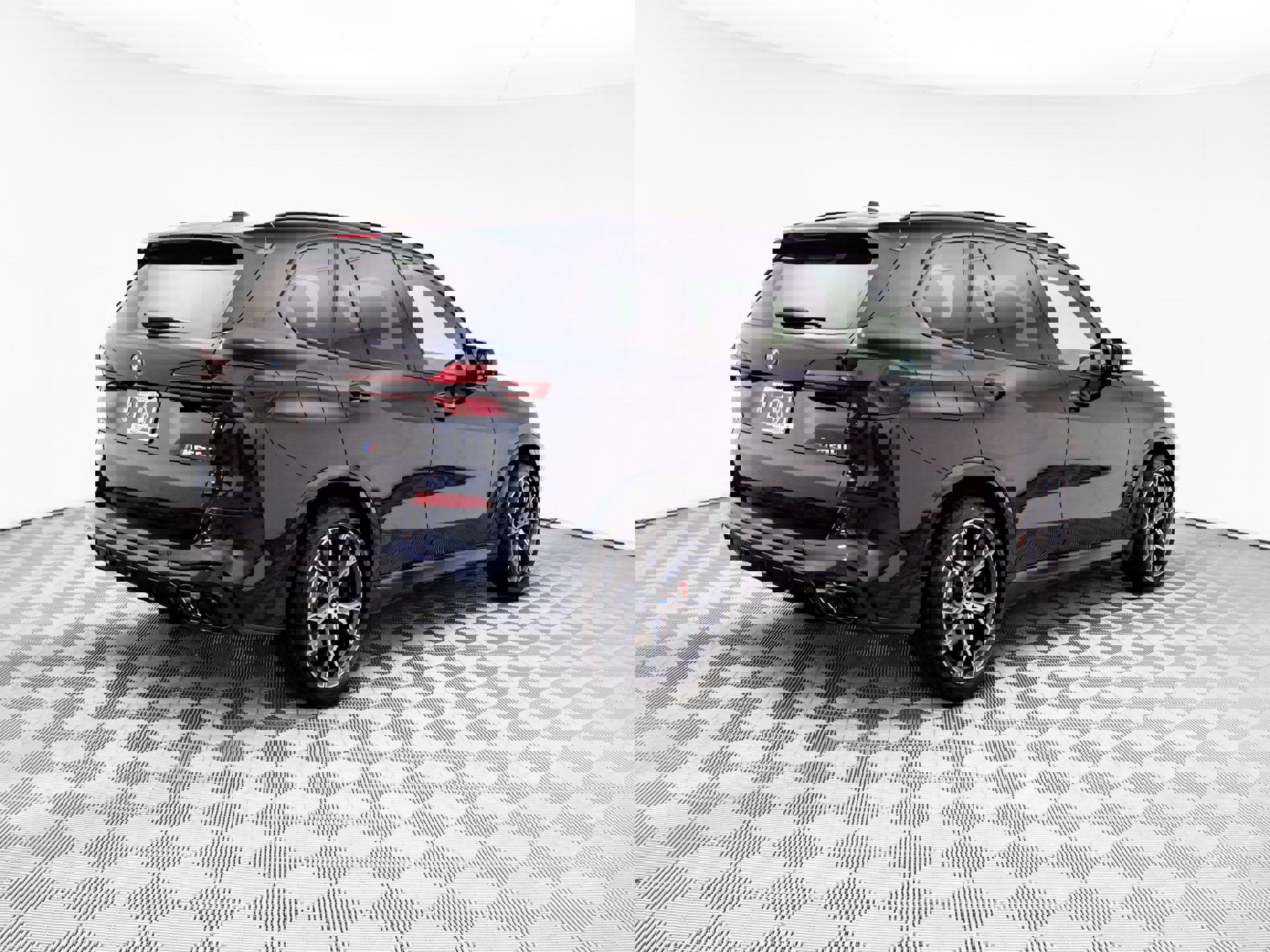 New 2026 BMW X5 M60i w/ Executive Package image 6