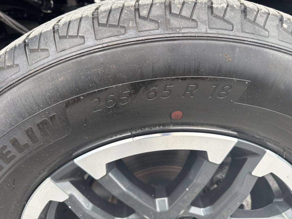 Used 2025 Toyota Tacoma TRD Sport AWD/4WD image 35