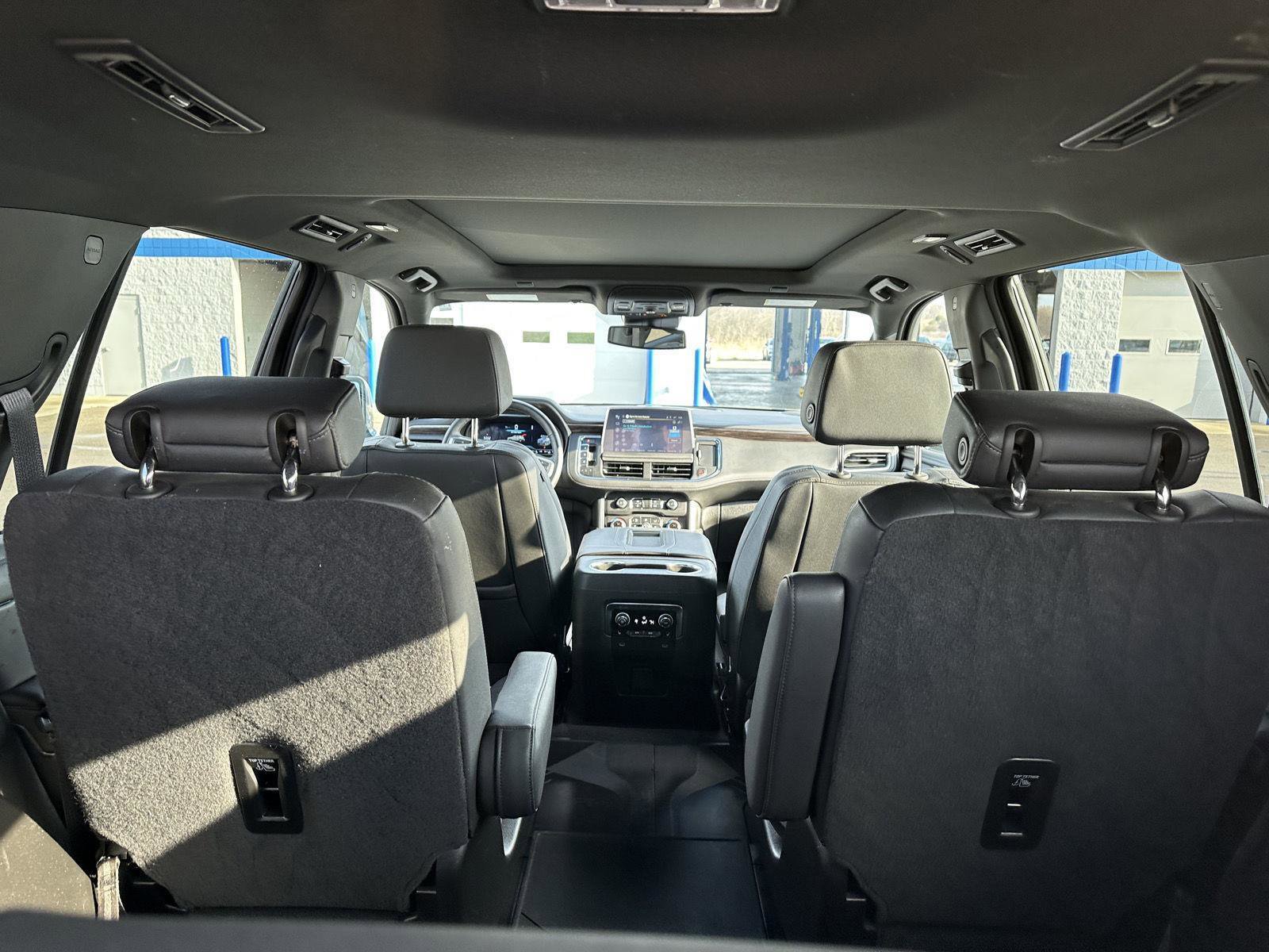 Used 2024 Chevrolet Tahoe Z71 w/ Luxury Package image 6