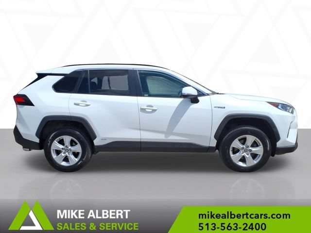 Used 2021 Toyota RAV4 XLE AWD/4WD image 8