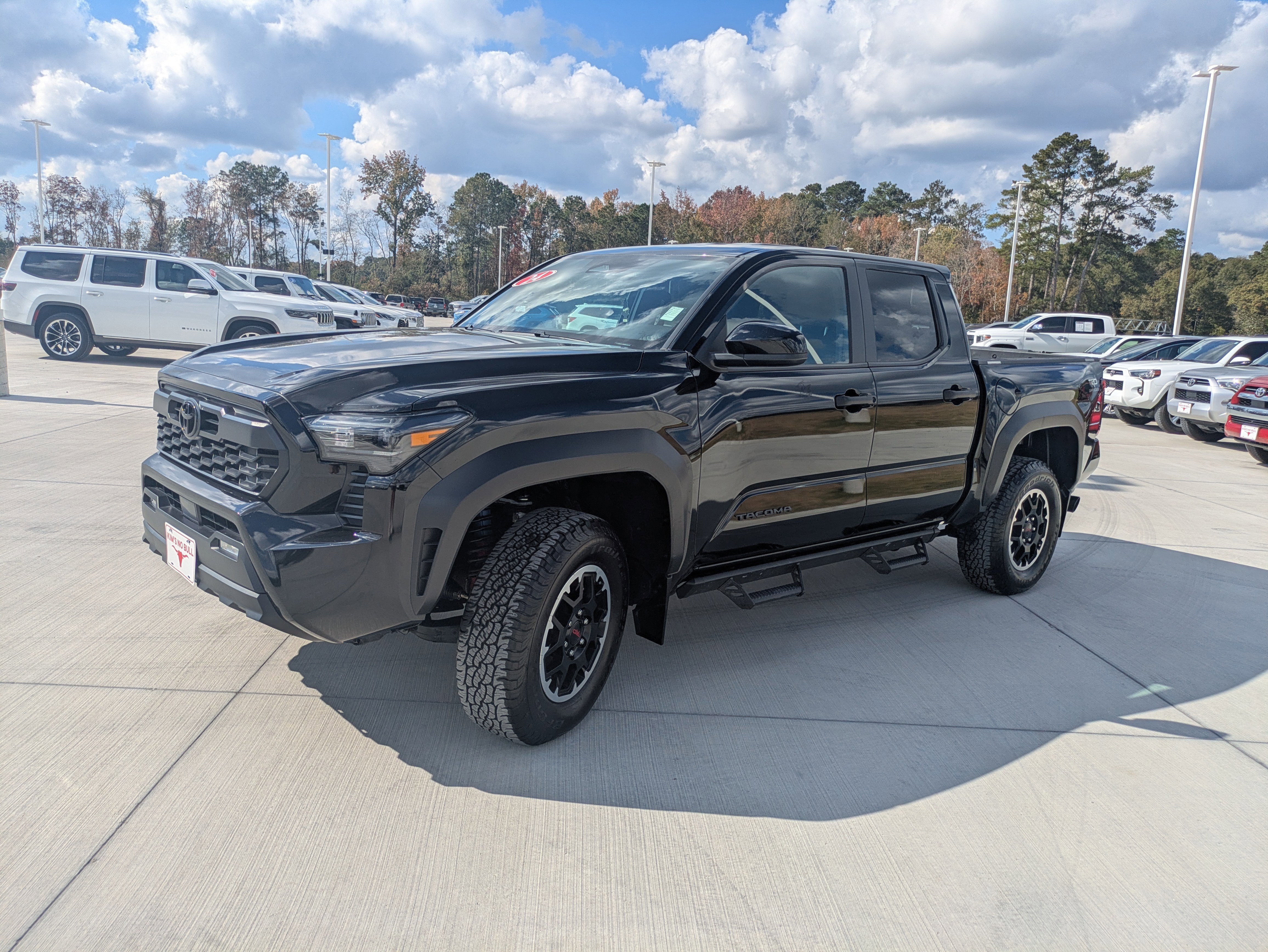 Used 2024 Toyota Tacoma TRD Off-Road image 3