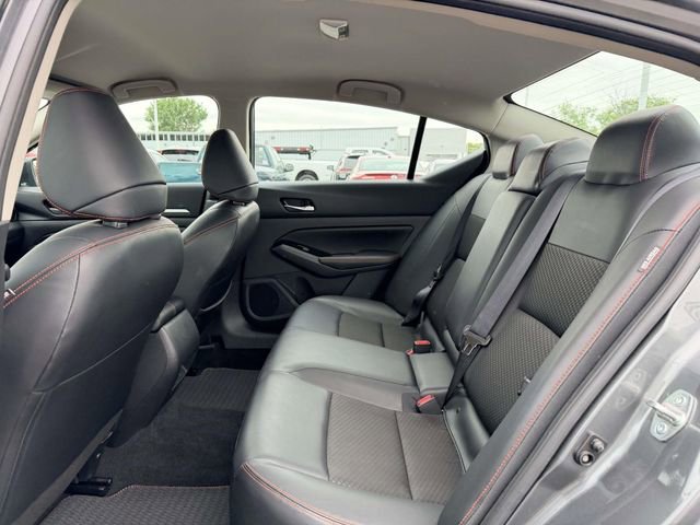 Used 2025 Nissan Altima 2.5 SR AWD/4WD image 13