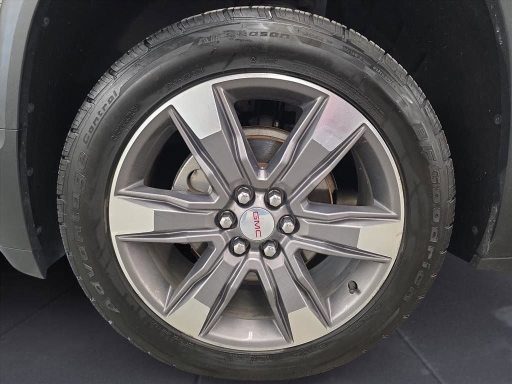 Used 2019 GMC Acadia SLT image 10