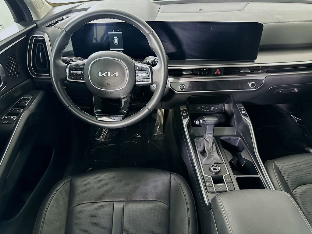 Used 2024 Kia Sorento EX image 18