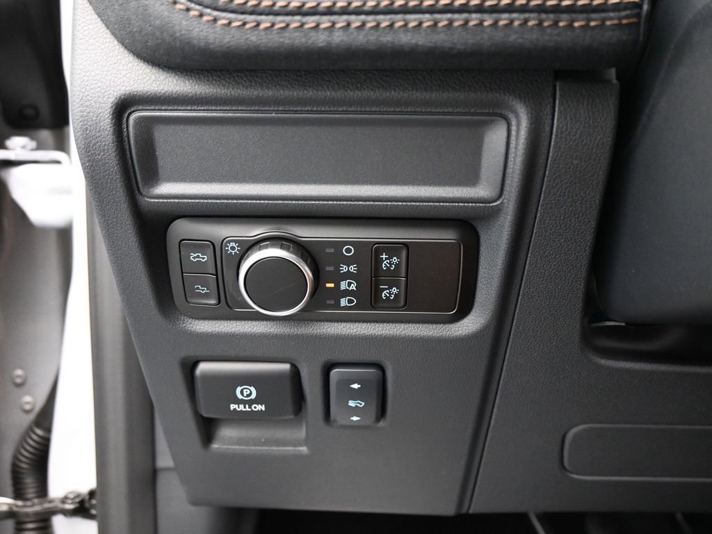 New 2025 Ford F150 Lightning Lariat image 15