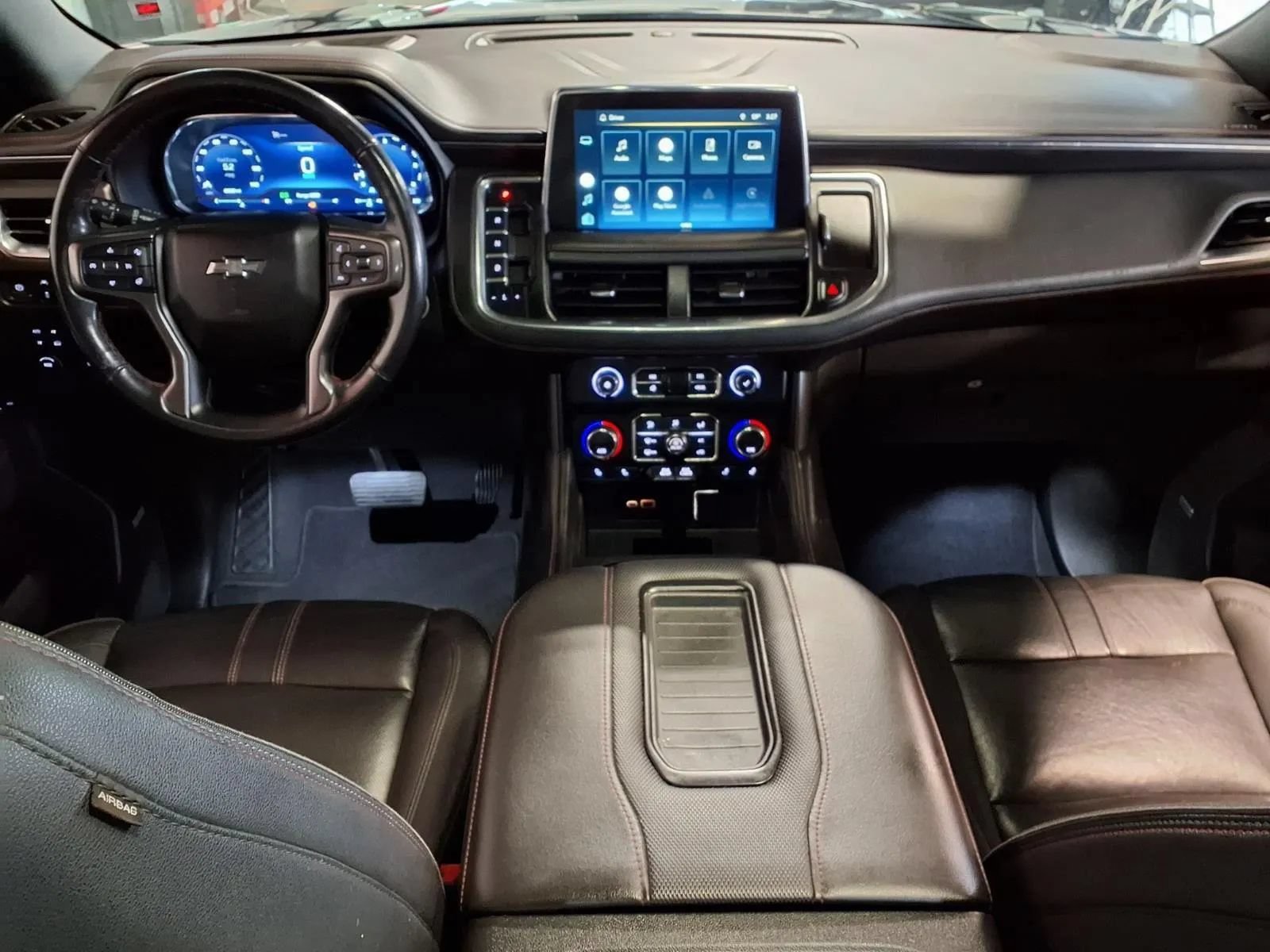 Used 2022 Chevrolet Suburban RST w/ Sport Performance Package AWD/4WD image 20