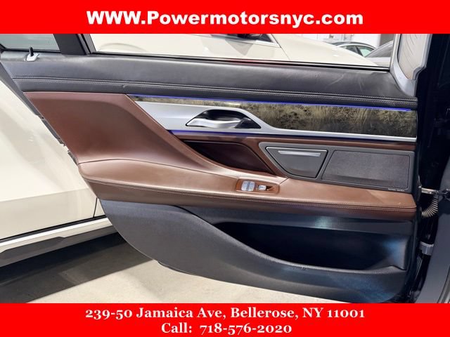 Used 2021 BMW 750i xDrive w/ Executive Package AWD/4WD image 47