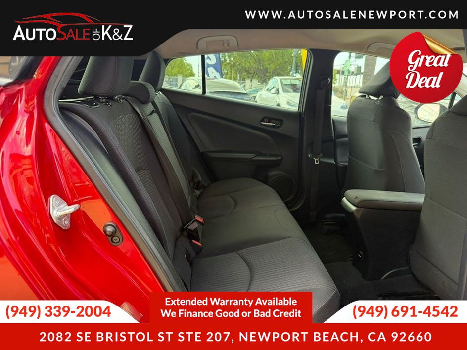 Used 2016 Toyota Prius Three FWD image 22