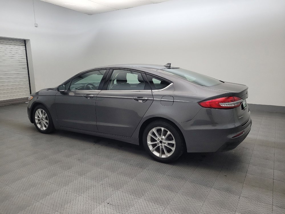 Used 2019 Ford Fusion SE FWD image 3