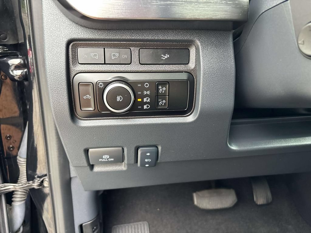 Used 2024 Ford F250 Lariat w/ Lariat Ultimate Package AWD/4WD image 22