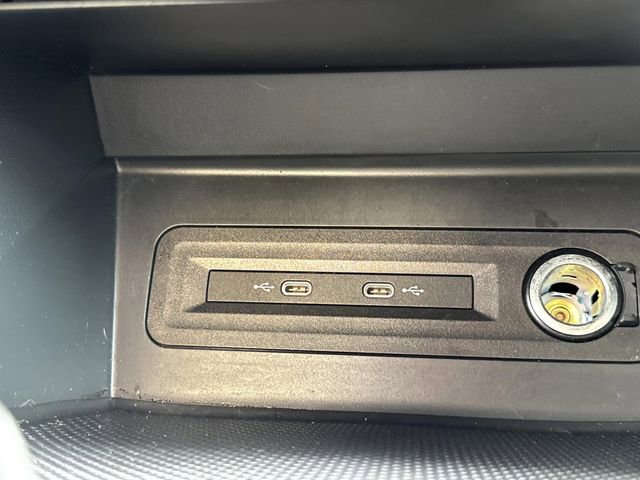 Used 2022 Volkswagen Atlas Cross Sport SE image 22