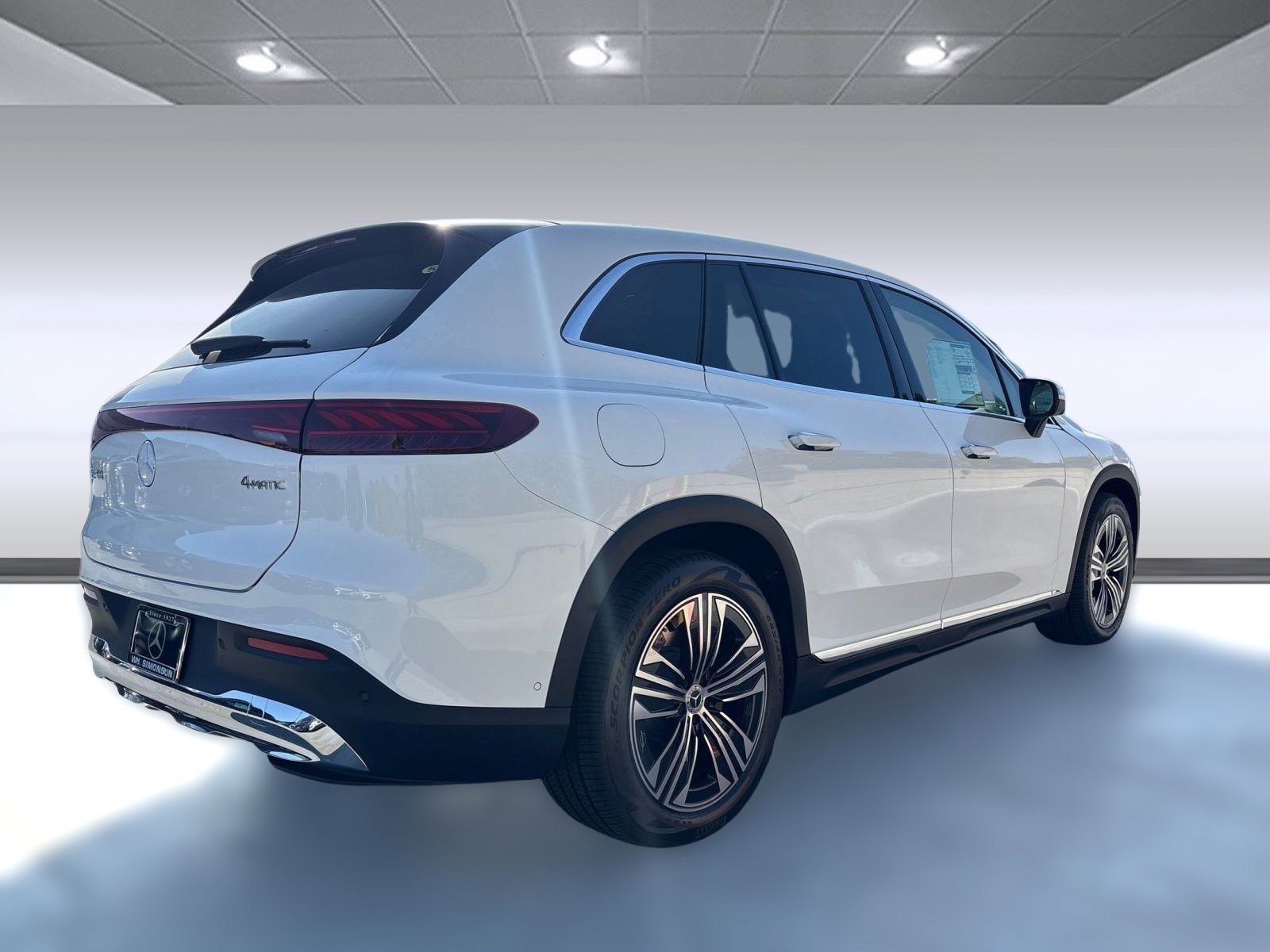New 2026 Mercedes-Benz EQS 400 4MATIC SUV image 6