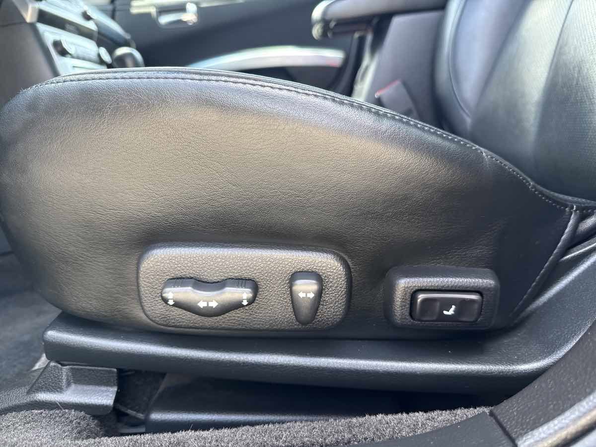 Used 2007 Nissan Maxima 3.5 SE w/ Driver Preferred Pkg FWD image 11