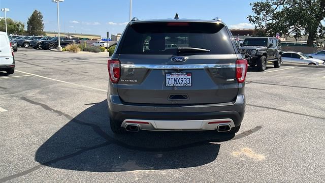 Used 2017 Ford Explorer Platinum AWD/4WD image 4