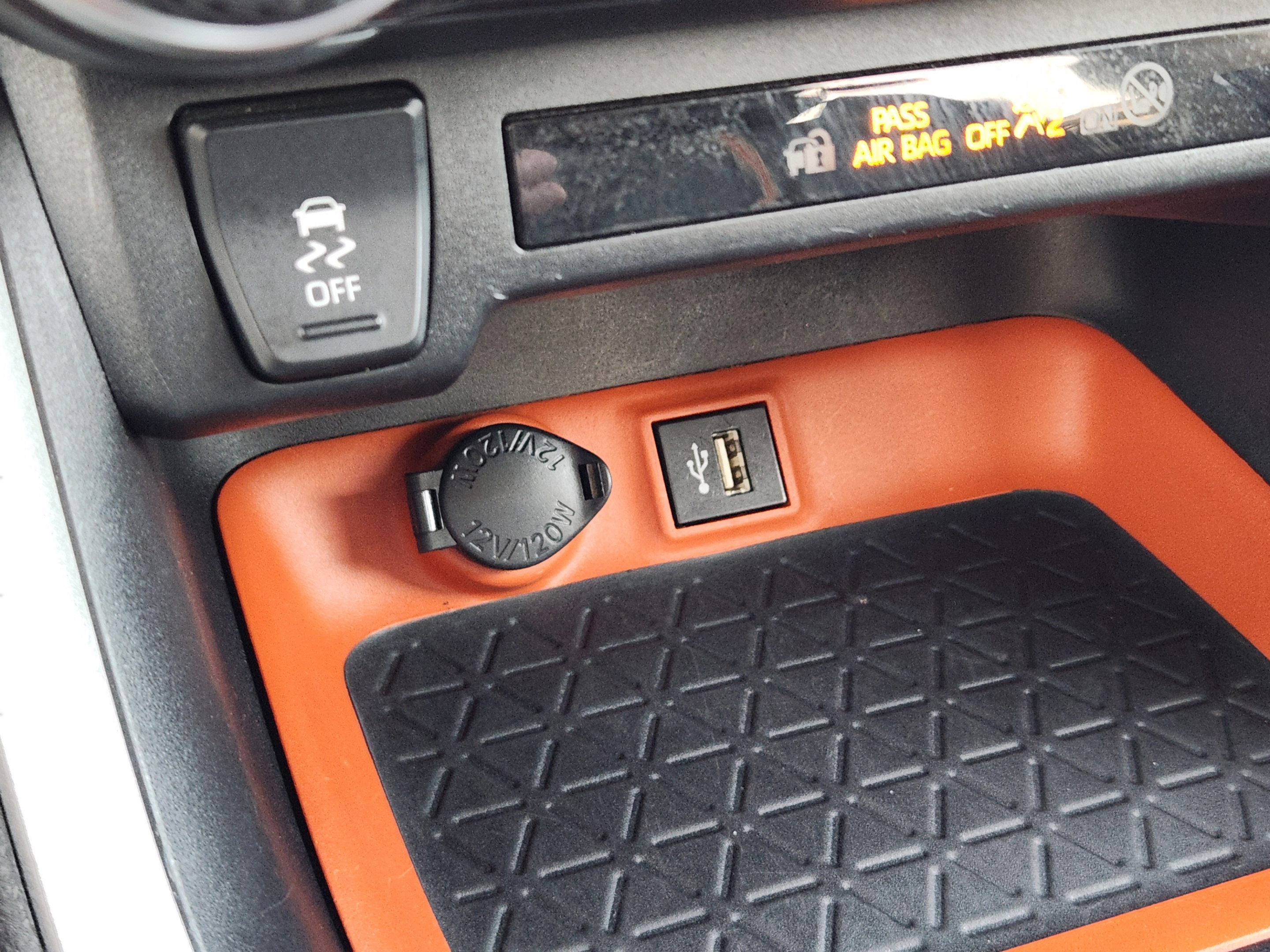Used 2024 Toyota RAV4 Adventure AWD/4WD image 20