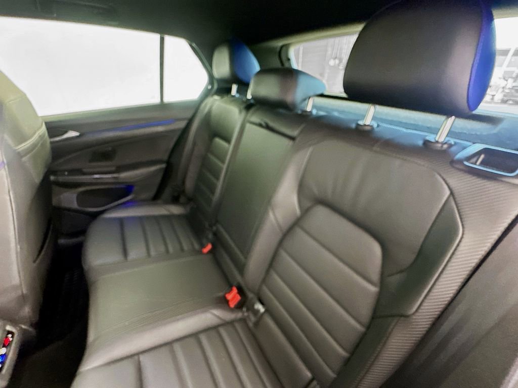 Used 2022 Volkswagen Golf R image 25