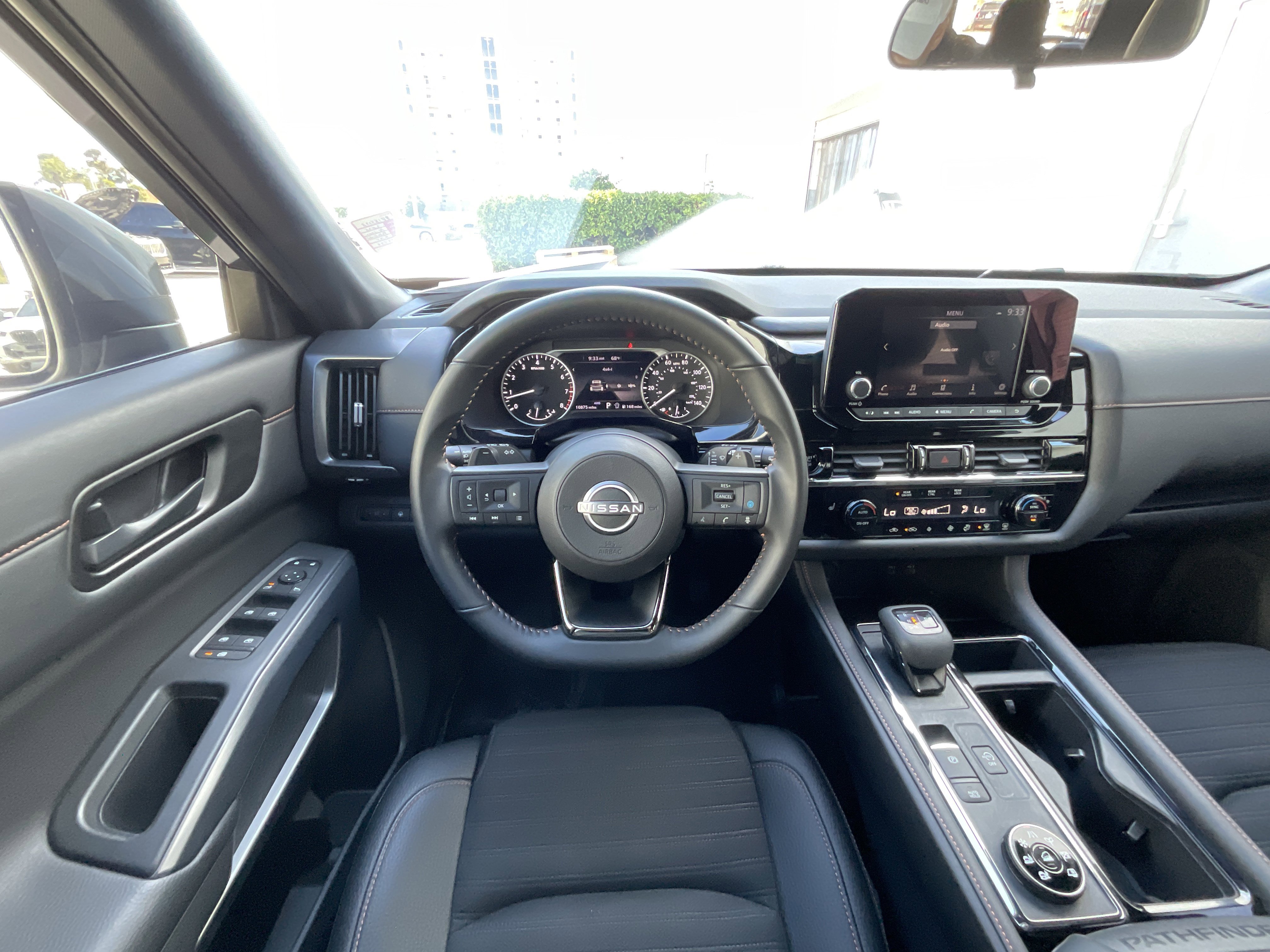 Used 2025 Nissan Pathfinder Rock Creek AWD/4WD image 13