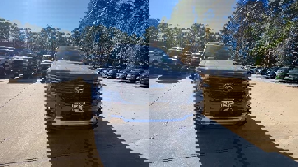 New 2025 Ford Ranger XLT w/ Trailer Tow Package image 9