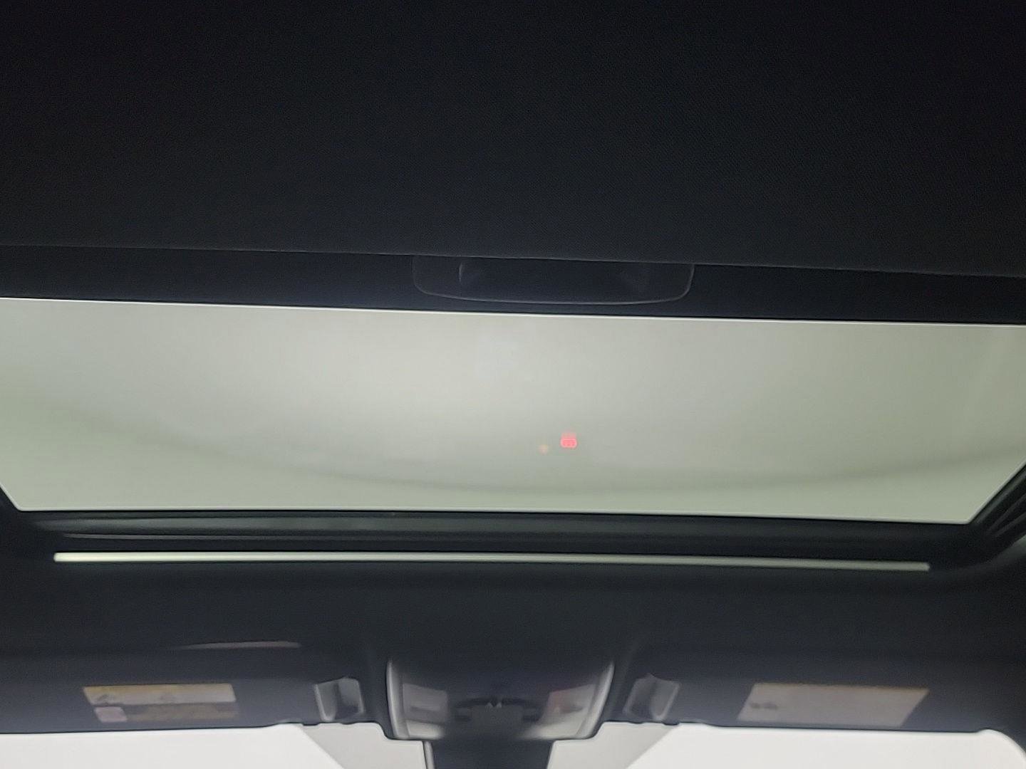 Used 2018 Toyota RAV4 SE w/ Power Extra Value Package image 24