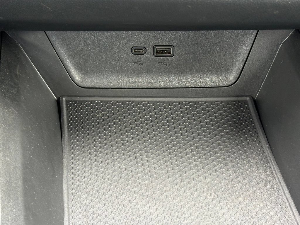 Used 2025 Chevrolet Equinox LT w/ Safety and Technology Package AWD/4WD image 26
