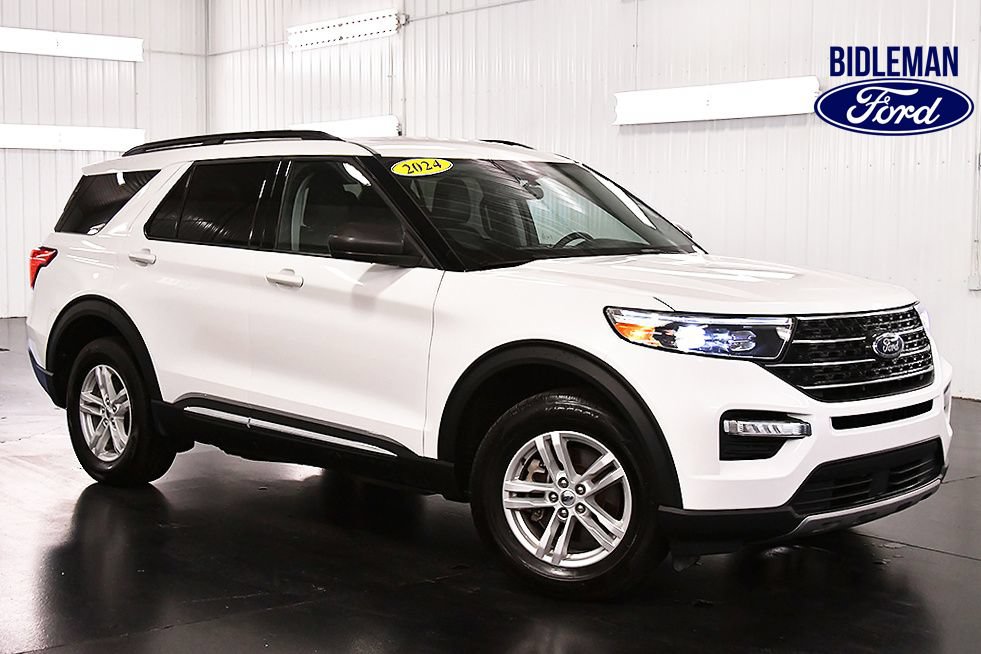Used 2024 Ford Explorer XLT w/ Equipment Group 202A