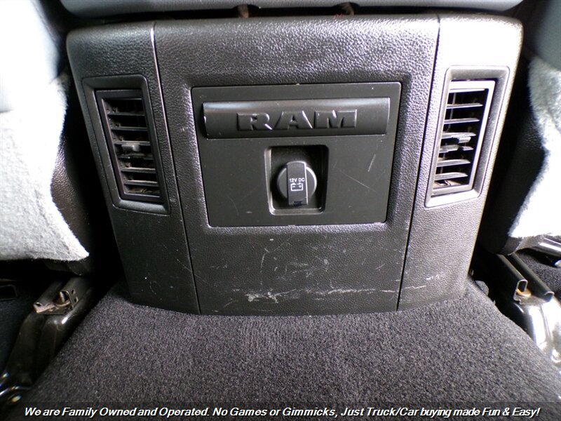 Used 2020 RAM 1500 Warlock AWD/4WD image 39