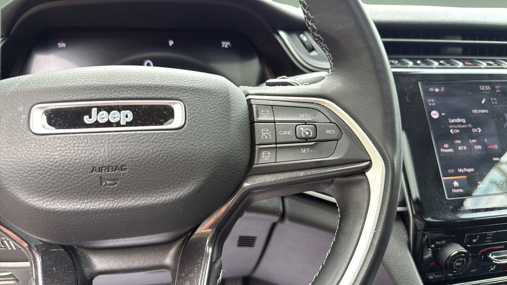 Used 2022 Jeep Grand Cherokee L Laredo w/ Luxury Tech Group I AWD/4WD image 27