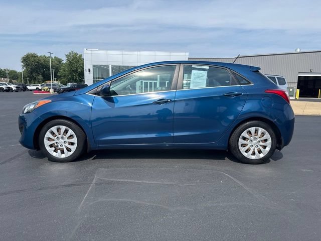 Used 2016 Hyundai Elantra GT FWD image 4
