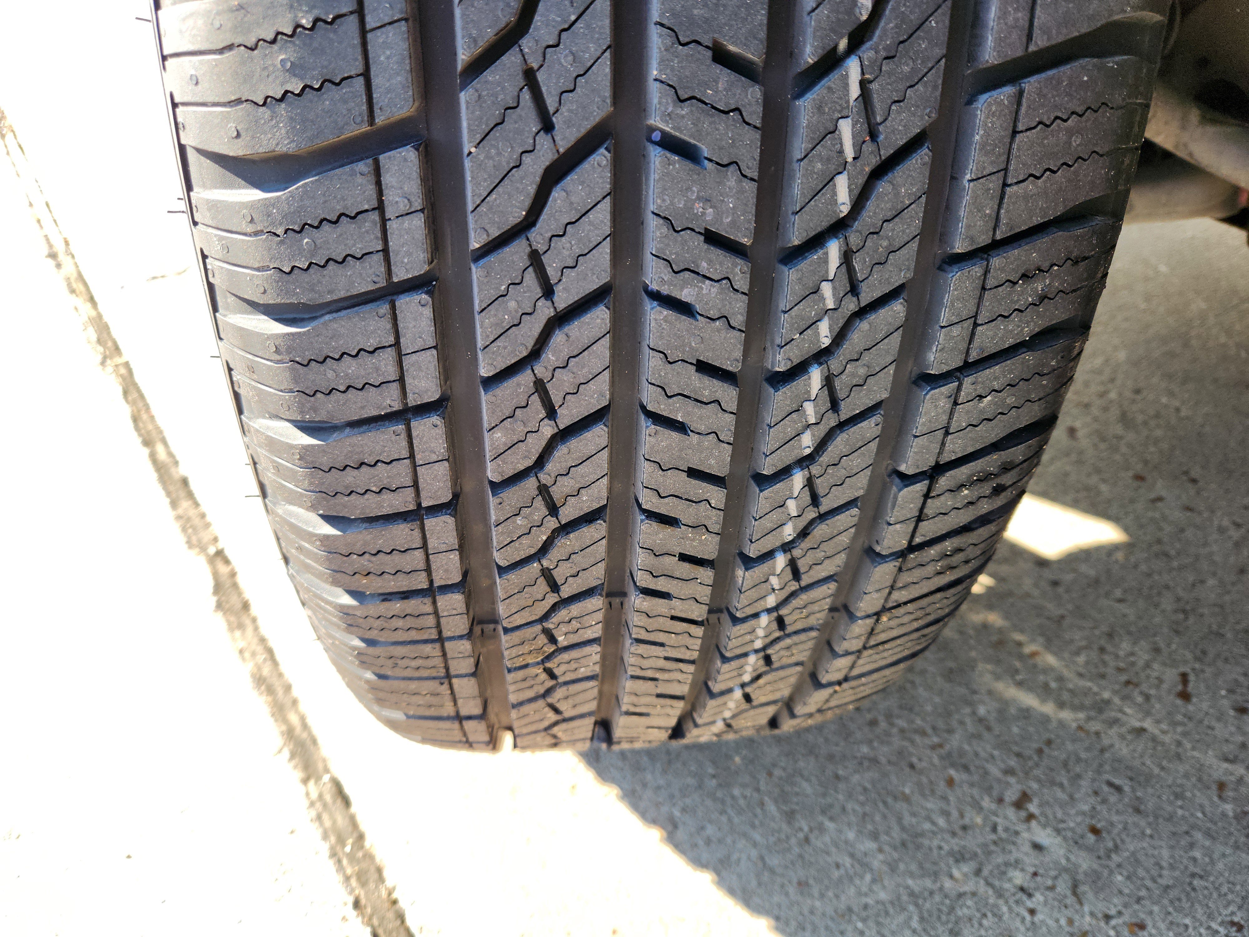 Used 2021 Chevrolet Tahoe High Country w/ Premium Package image 12