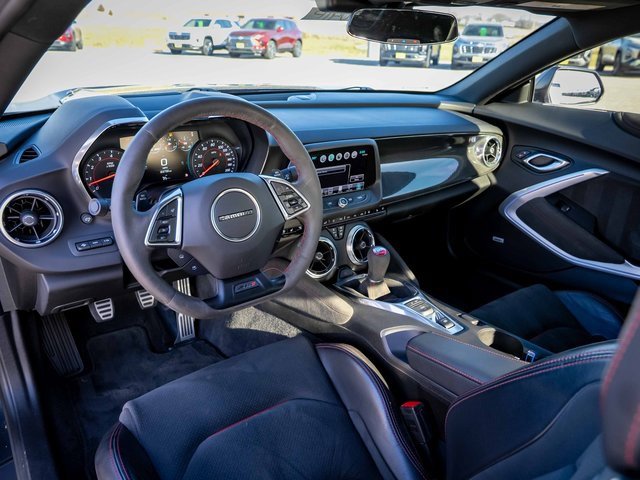 Used 2018 Chevrolet Camaro ZL1 image 16