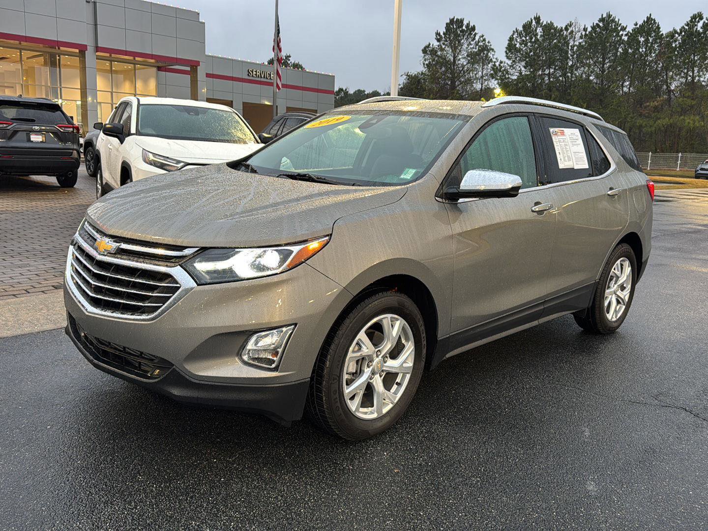Used 2019 Chevrolet Equinox Premier image 1
