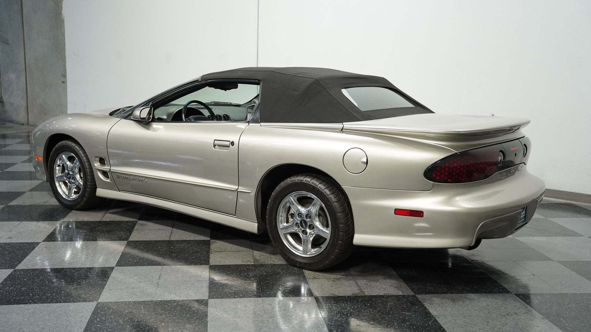 Used 1999 Pontiac Firebird Trans Am image 7