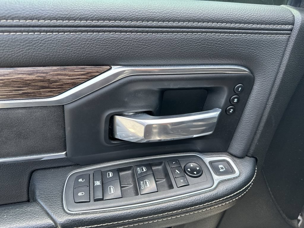 Used 2021 RAM 3500 Laramie AWD/4WD image 22