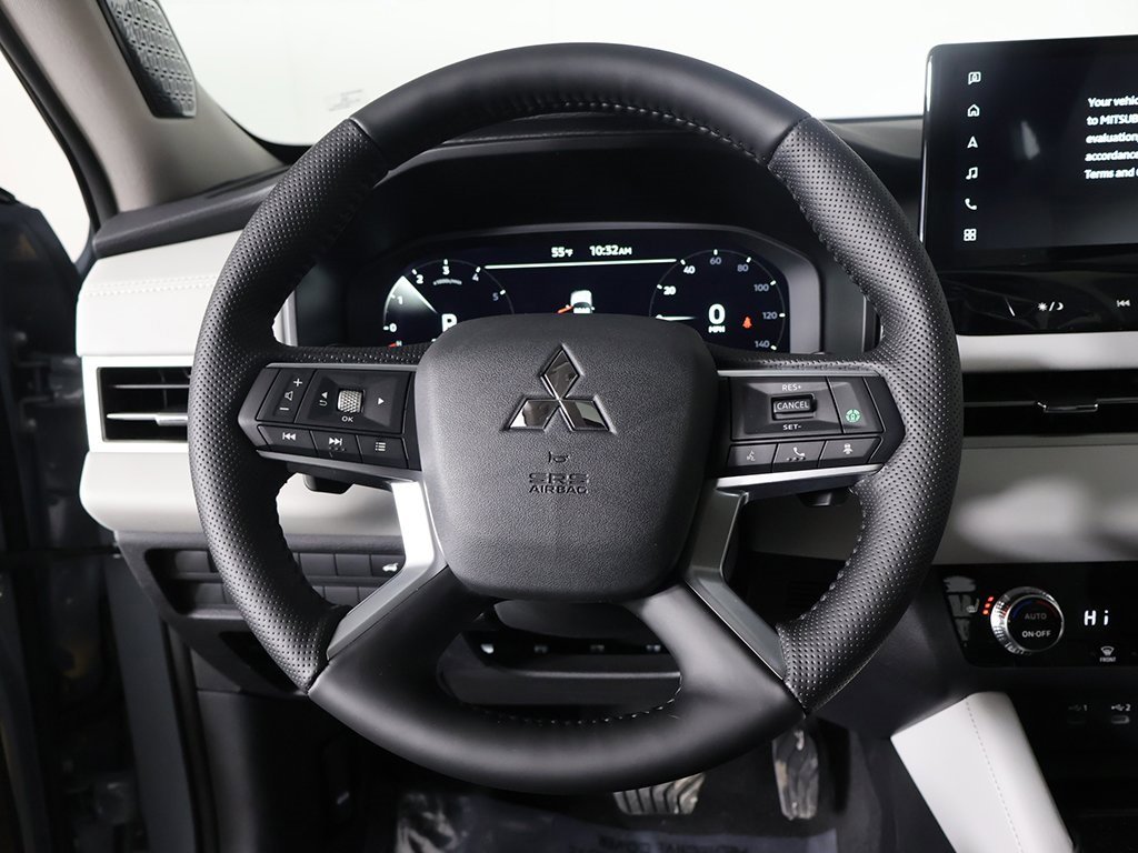 New 2026 Mitsubishi Outlander SE image 42